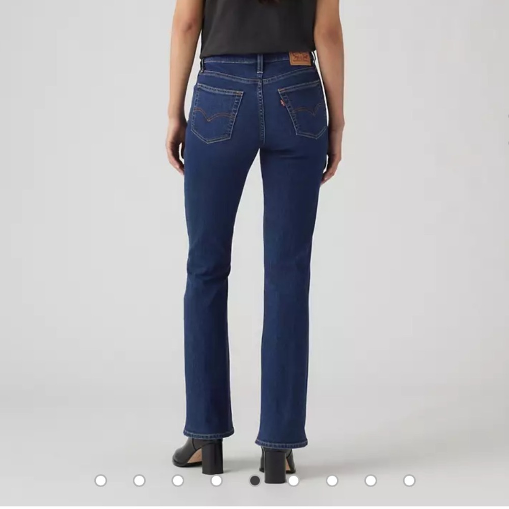 Levi’s 725 High Rise Bootcut - Picture 2 of 14